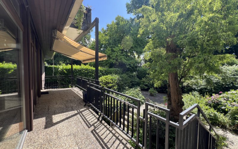 Balkon EG