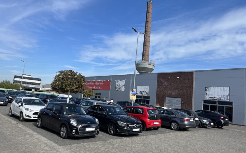 Außenansicht - Parkplatz