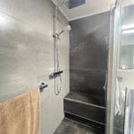 bodentiefe Regendusche