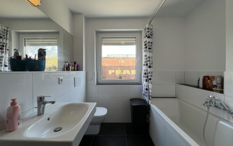 Wannen- und Duschbad OG