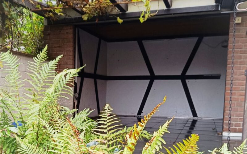 überdachte Terrasse