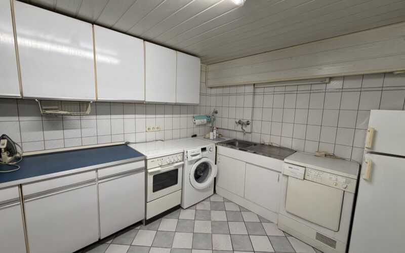 Waschküche KG