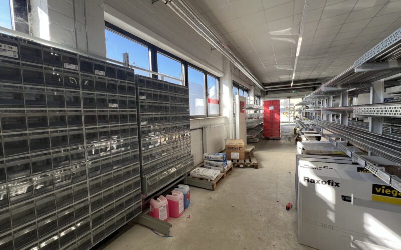 Lager-/Verkaufsbereich