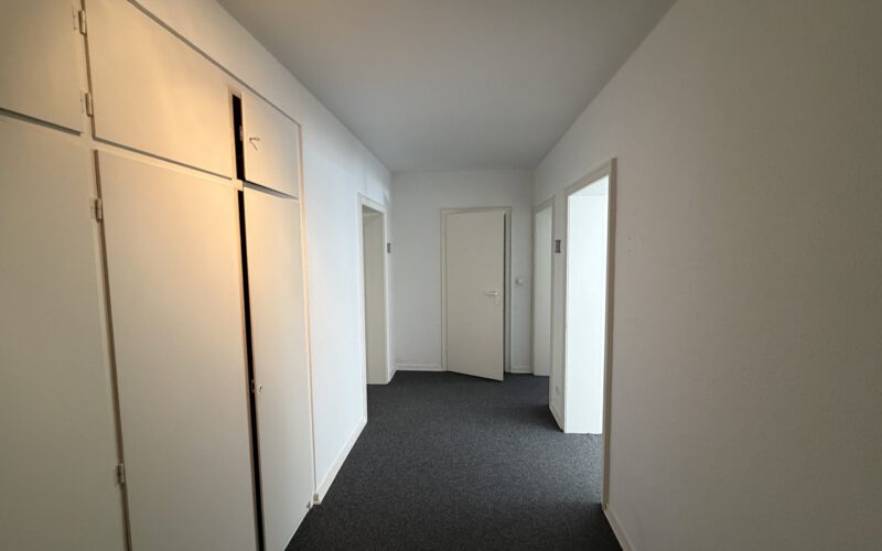 Diele mit Einbauschränken