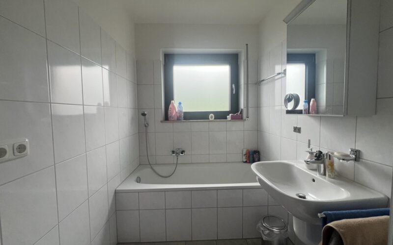 Wannenbad EG