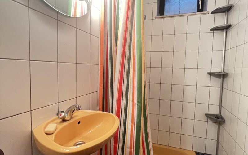 Dusche UG